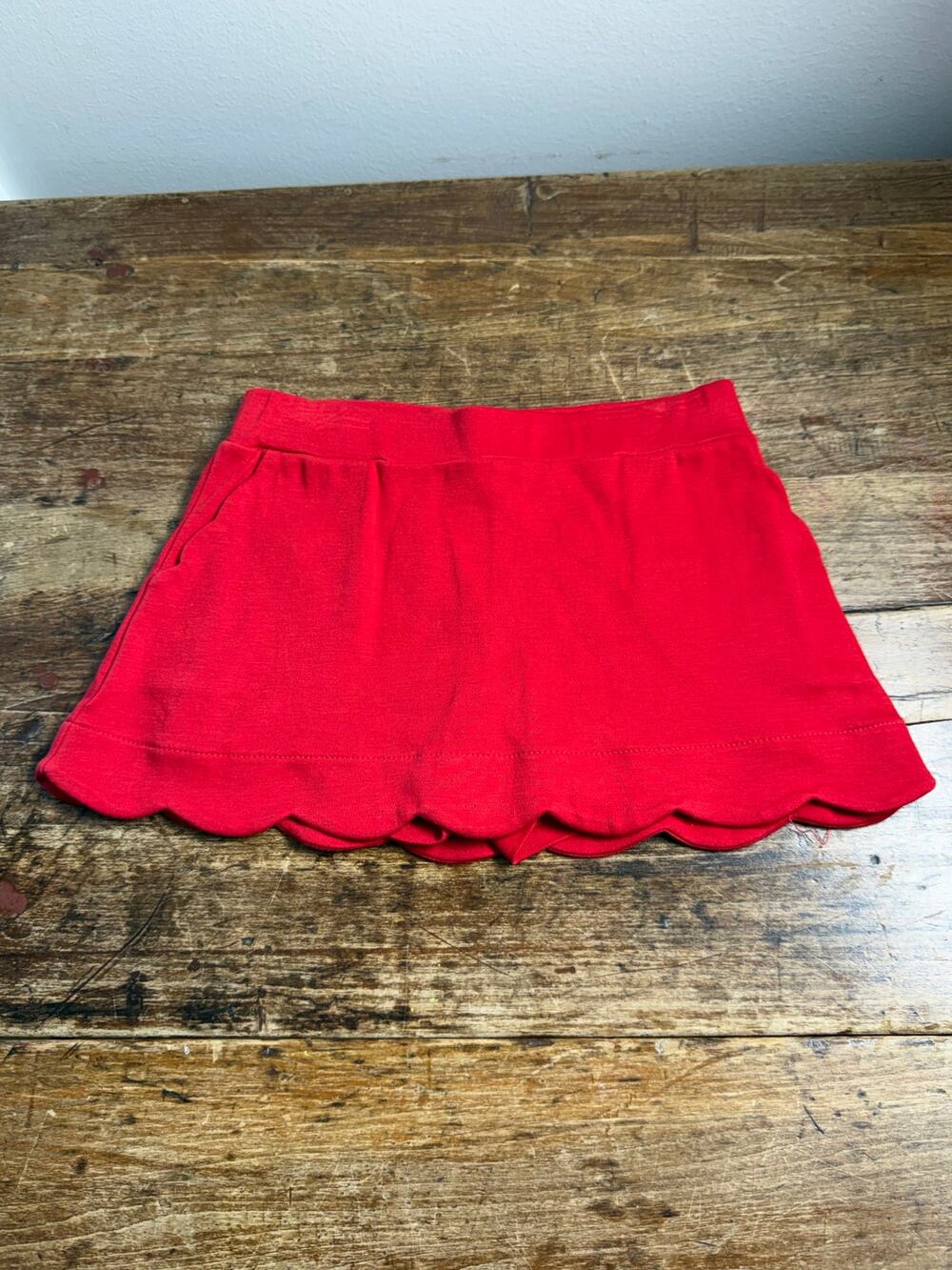 The Proper Peony Scalloped Red Skort size 5
